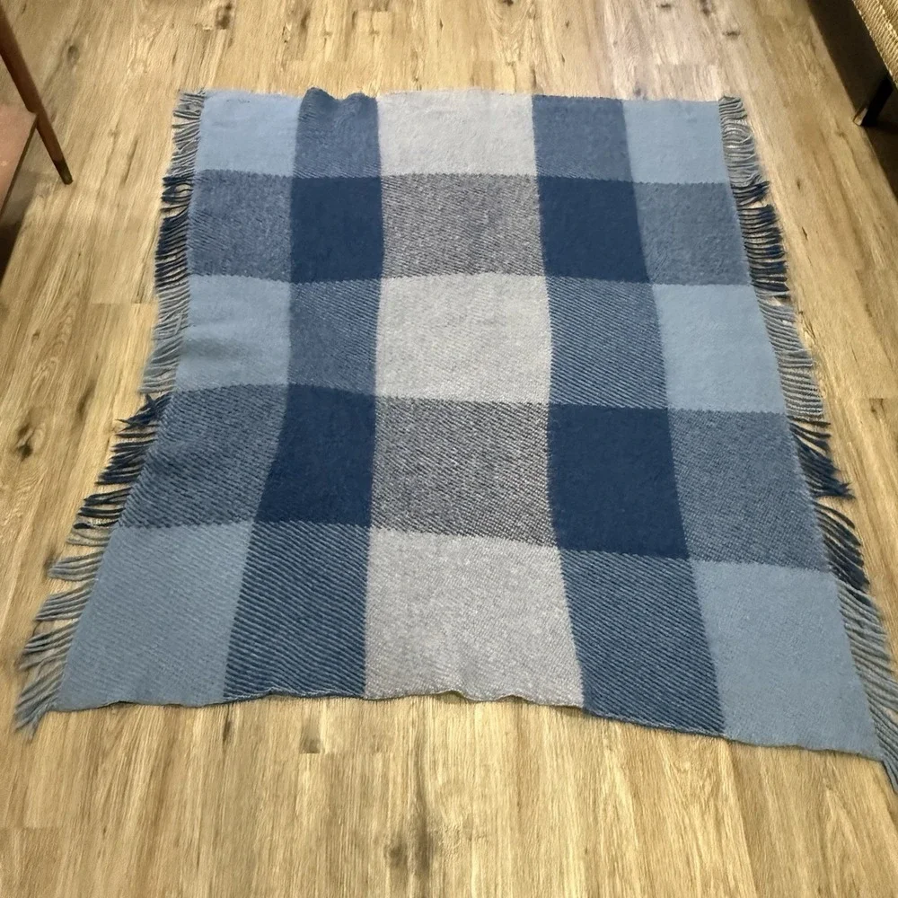 Samband of Iceland Pure New Wool Throw Blanket Blue Plaid 57x50 Vtg 80's